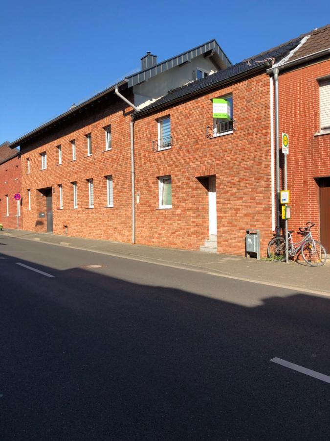 Fremdenzimmer Sas Hückelhoven Eksteriør bilde